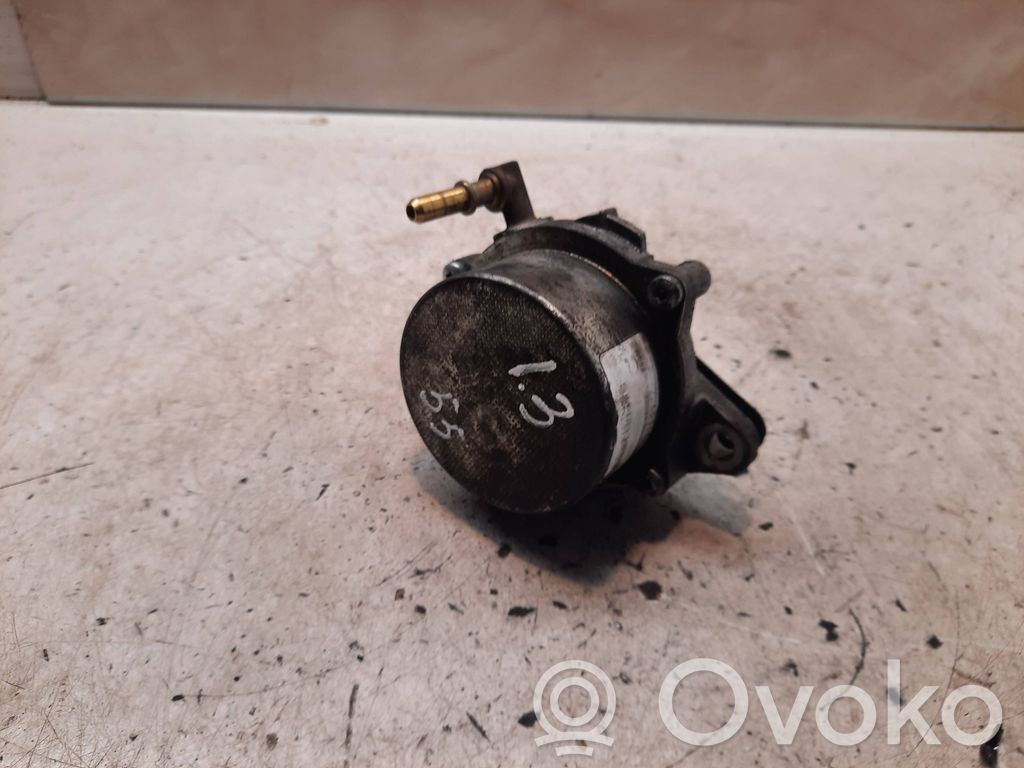 Opel Corsa D Vacuum pump 