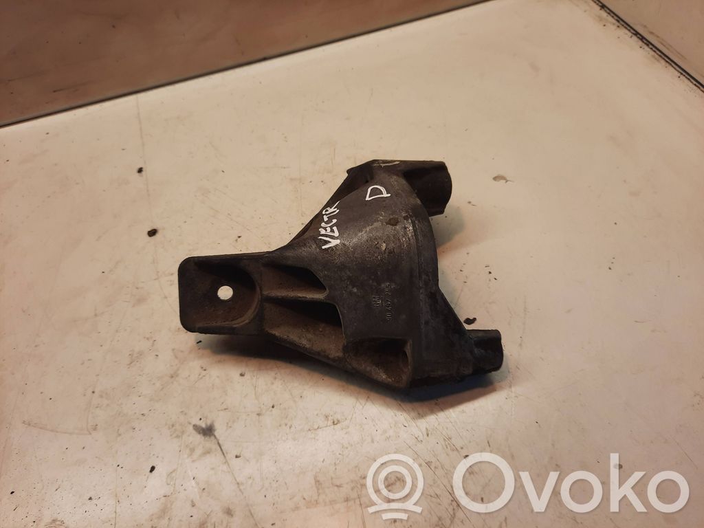 Opel Vectra B Engine mounting bracket 