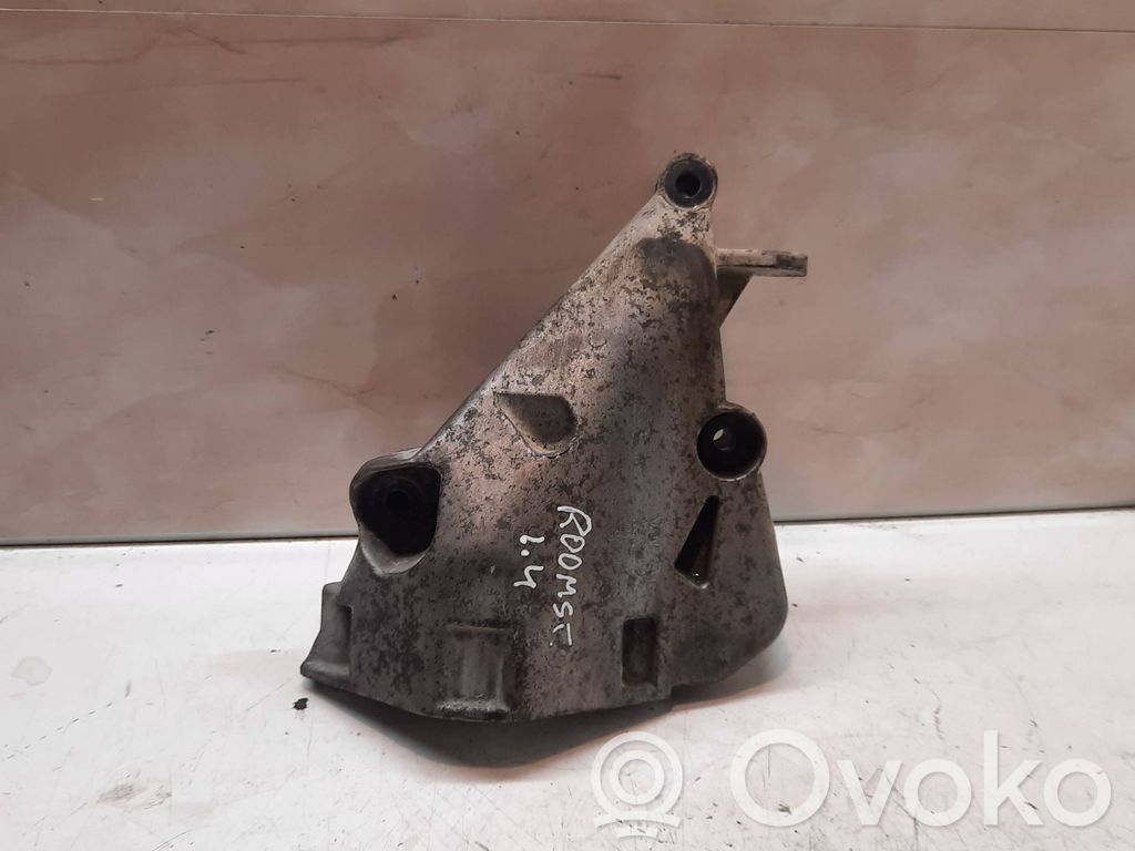 Skoda Roomster (5J) Engine mounting bracket 