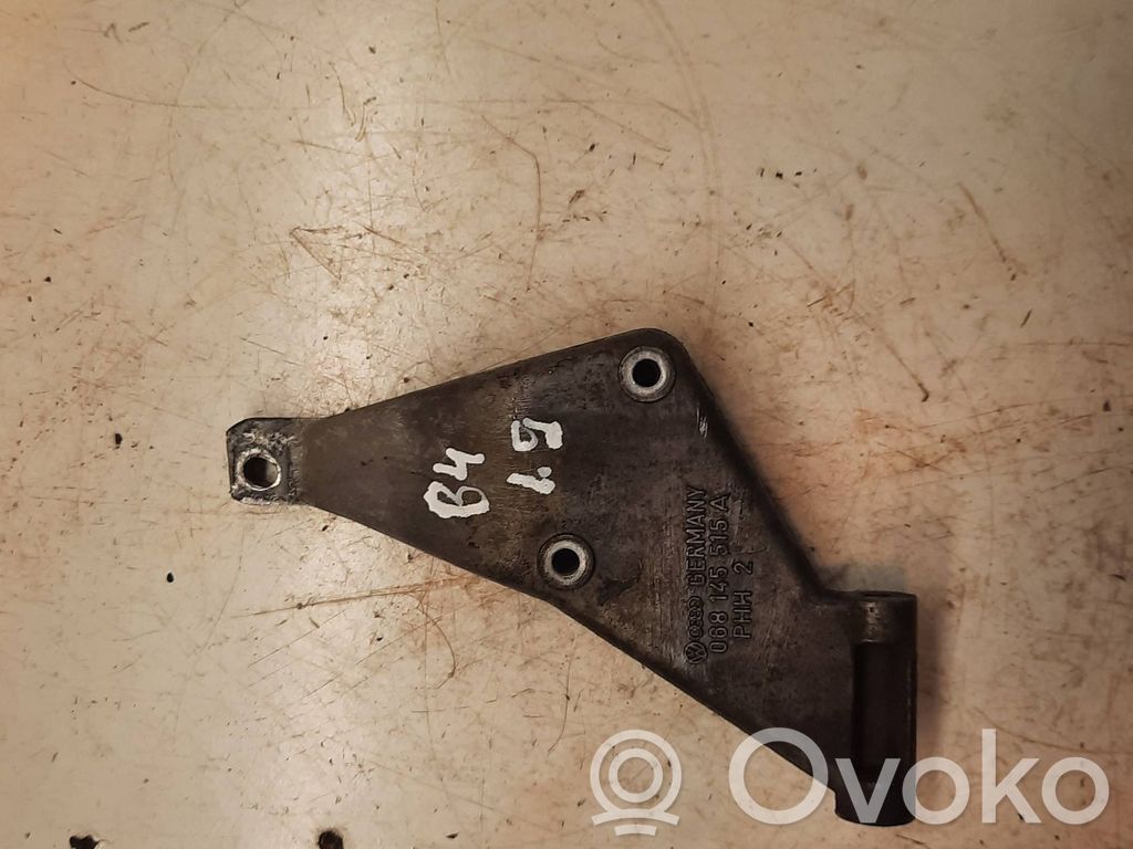 Audi 80 90 S2 B4 Engine mounting bracket 