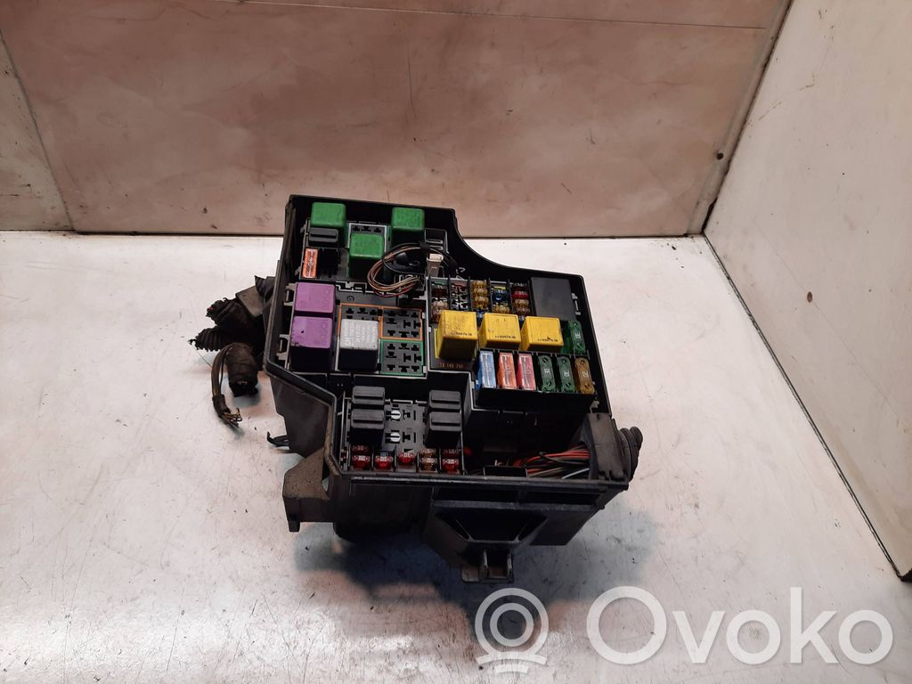 Opel Corsa C Juego de caja de fusibles 
