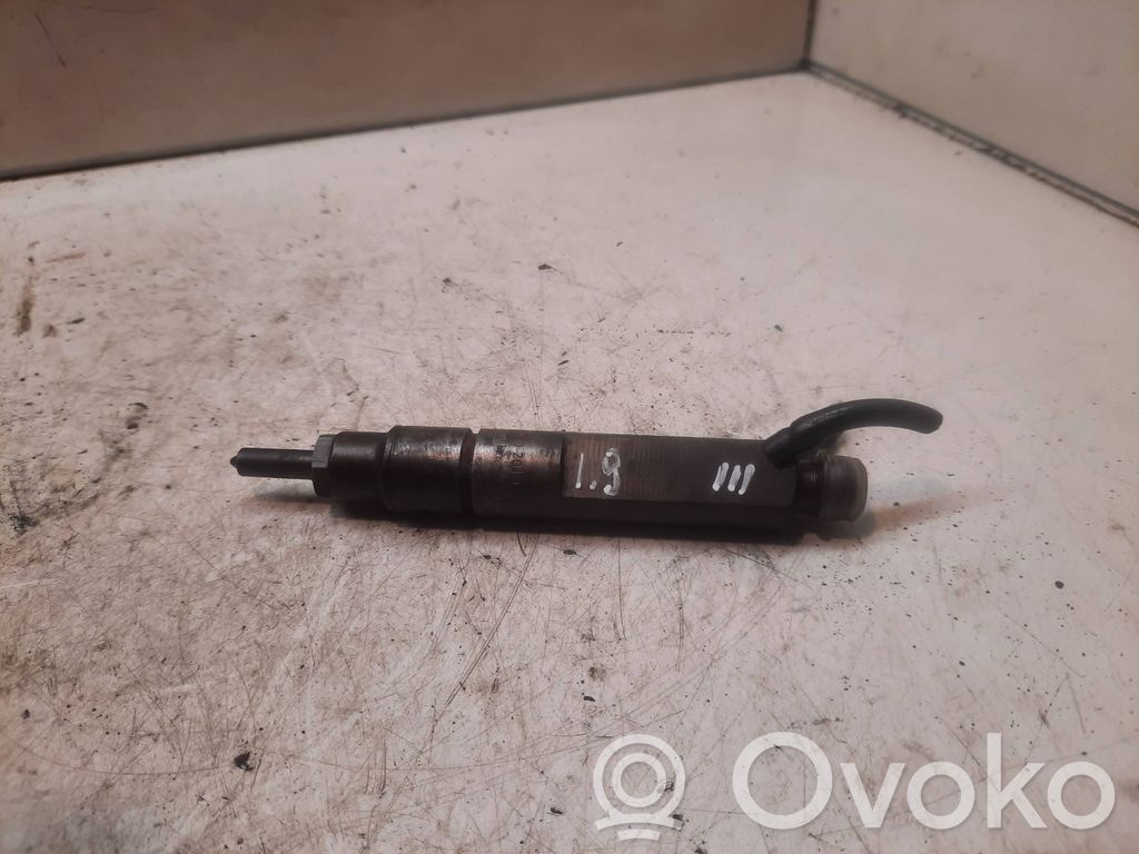 Inyector de combustible   028130201T,1030582,95VW9F593DA,RM95VW9F593DA