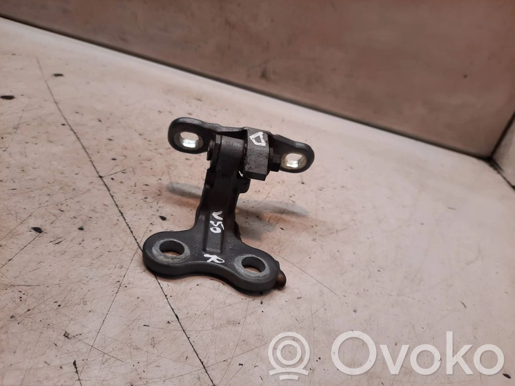 Volvo V50 Front door lower hinge 