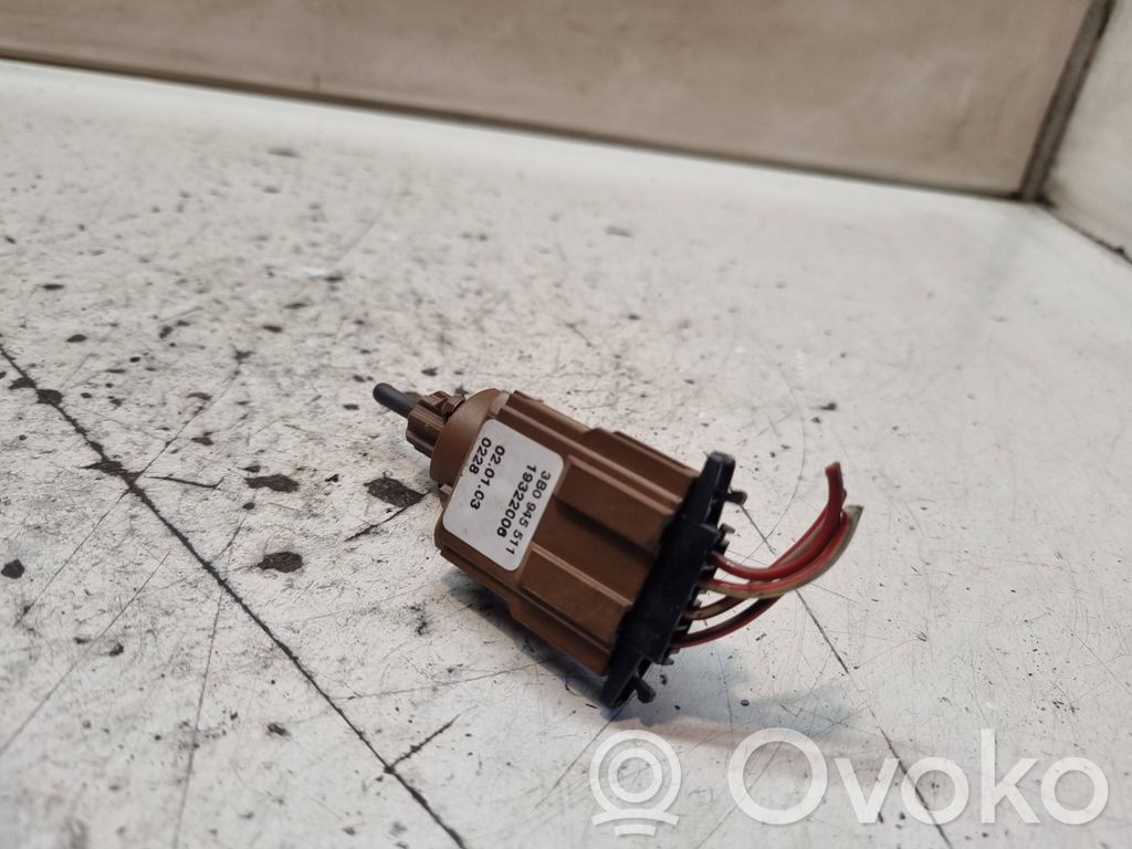 Audi A4 S4 B6 8E 8H Czujnik pedału hamulca / stopu 