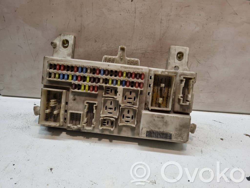 Ford Focus C-MAX Fuse module 