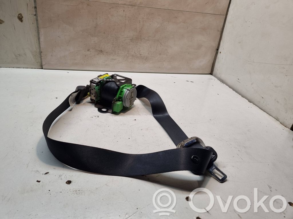 Toyota Yaris Etuistuimen turvavyö 