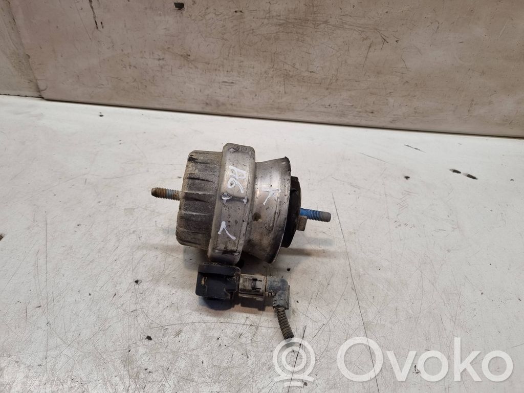 Audi A6 S6 C6 4F Engine mount bracket 