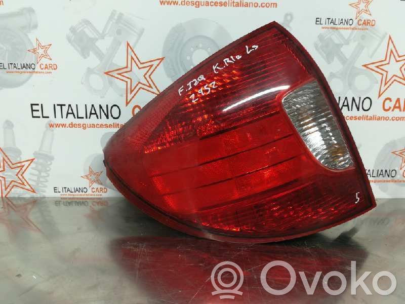 Tailgate rear/tail lights   2952