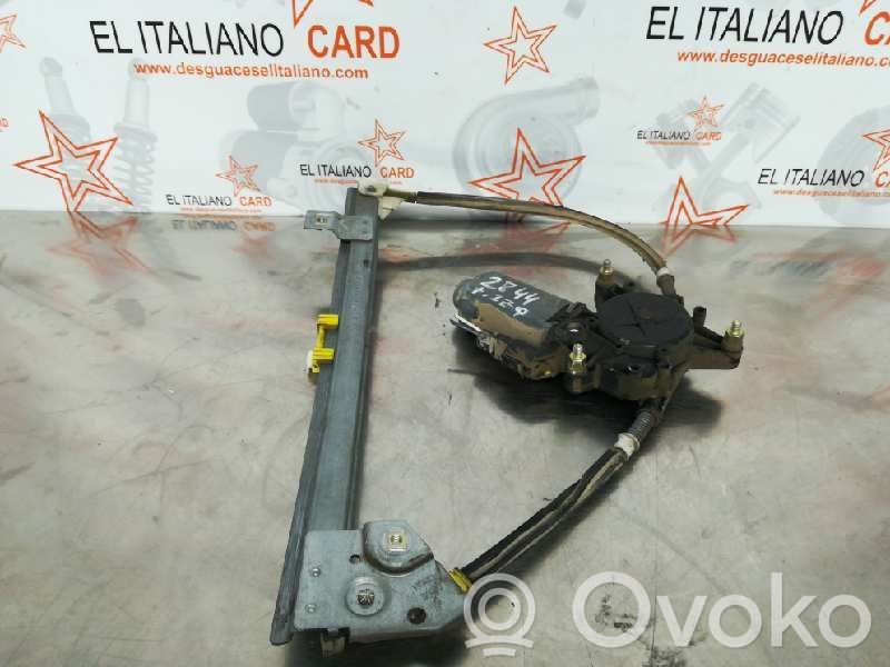 Renault Megane I Front door manual window regulator 