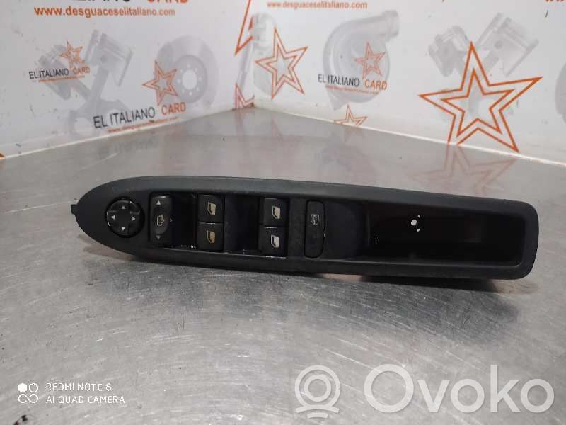 Electric window control switch   7204