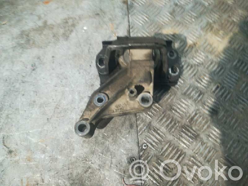 Engine mount bracket   7540