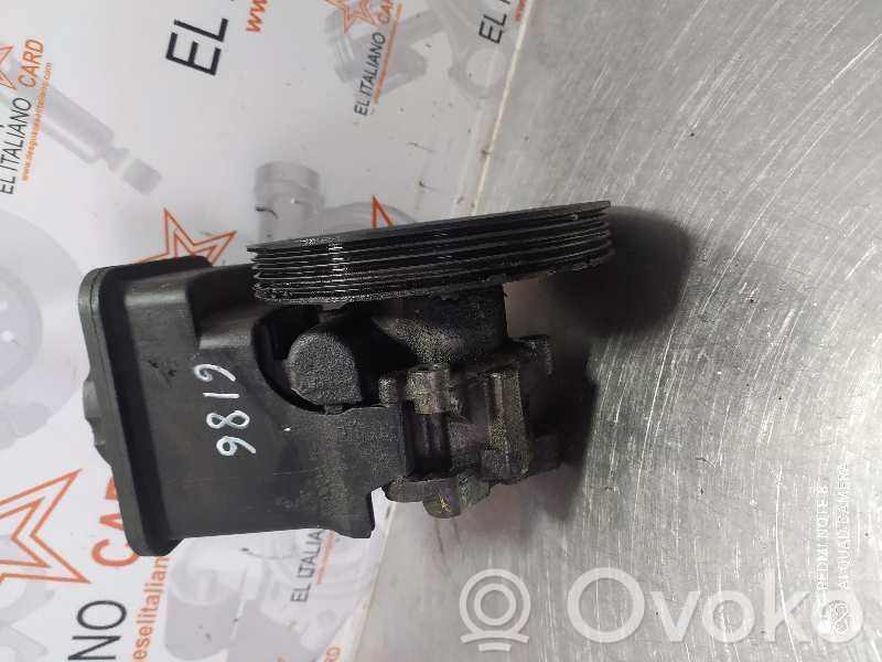BMW 5 E39 Power steering pump 