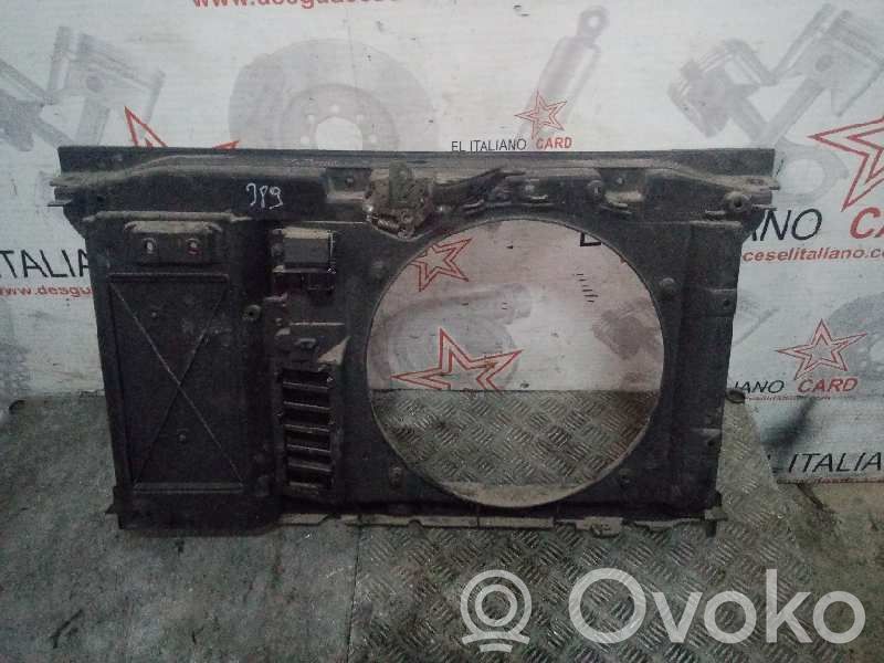 Panelis   7204