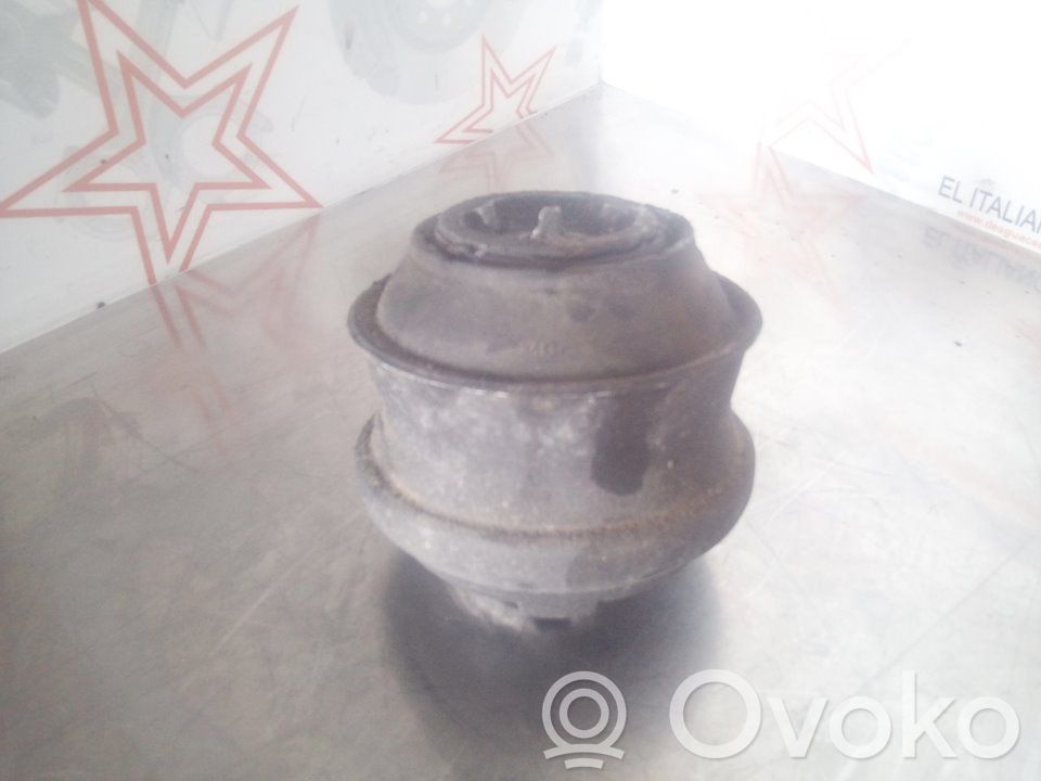 Engine mount bracket   7805