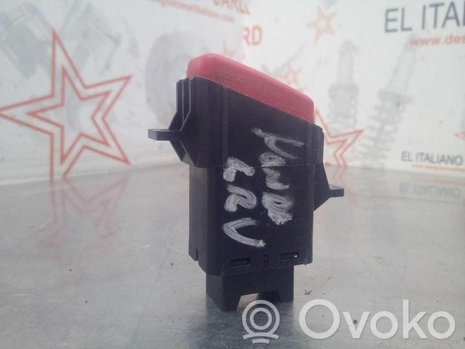 Honda CR-V Hazard light switch 