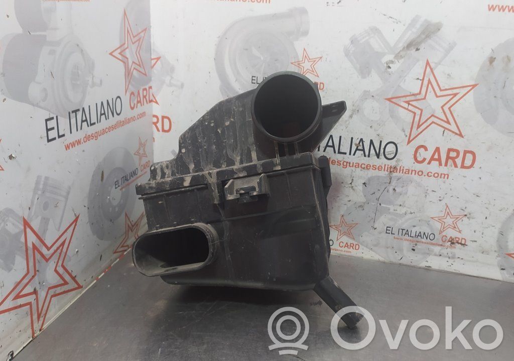 Suzuki SX4 Air filter 
