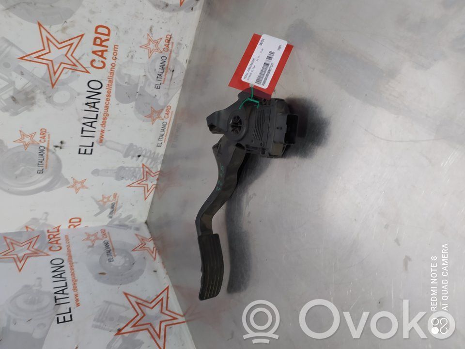 Akceleratoriaus pedalas   9671433780