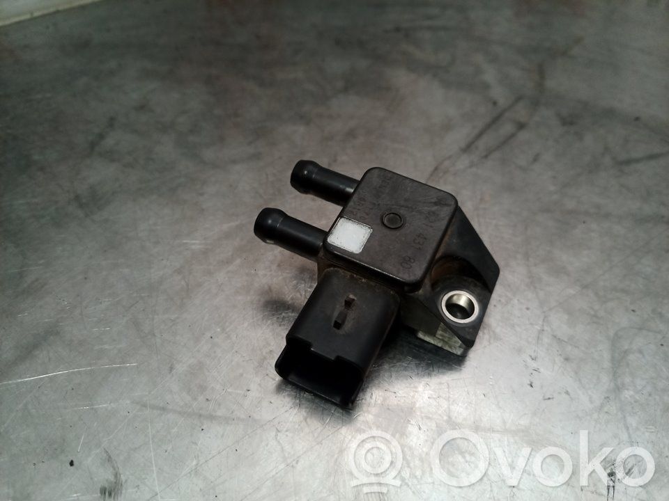 Oil pressure sensor