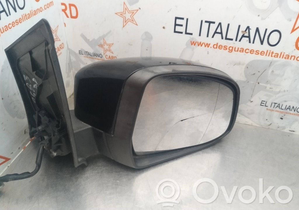 Ford Focus Зеркало (управляемое электричеством) 
