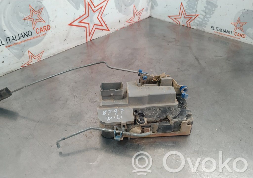 Citroen Berlingo Front door lock 