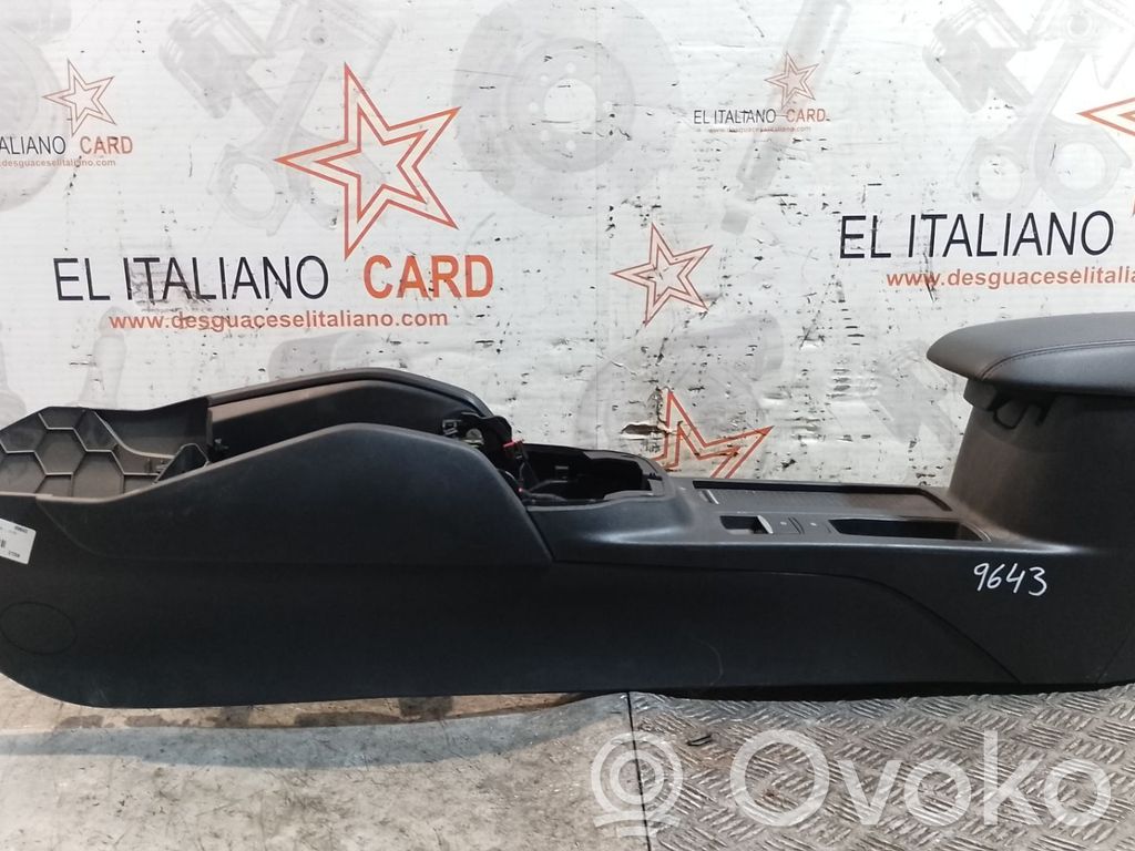 Armrest   JX7BA044E06