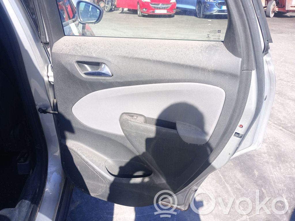 Opel Crossland X Boczki / Poszycie drzwi tylnych 
