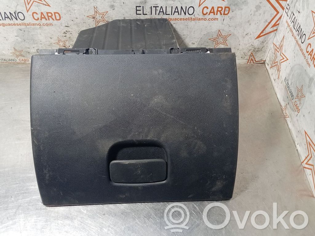 Guantera   685000045R