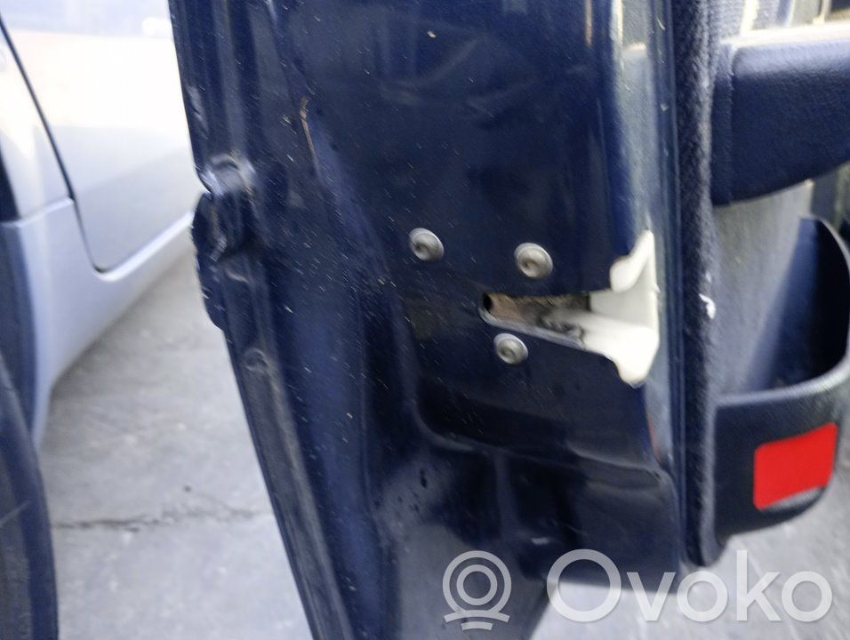 Cerradura de puerta delantera