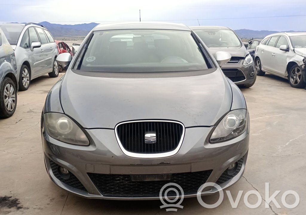 Inyector de combustible   03L130277B