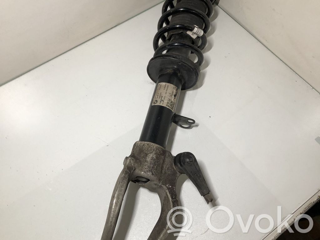 BMW 5 G30 G31 G38 Amortyzator osi przedniej ze sprężyną 