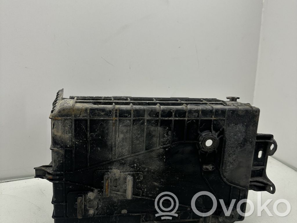 Citroen DS3 Battery tray 