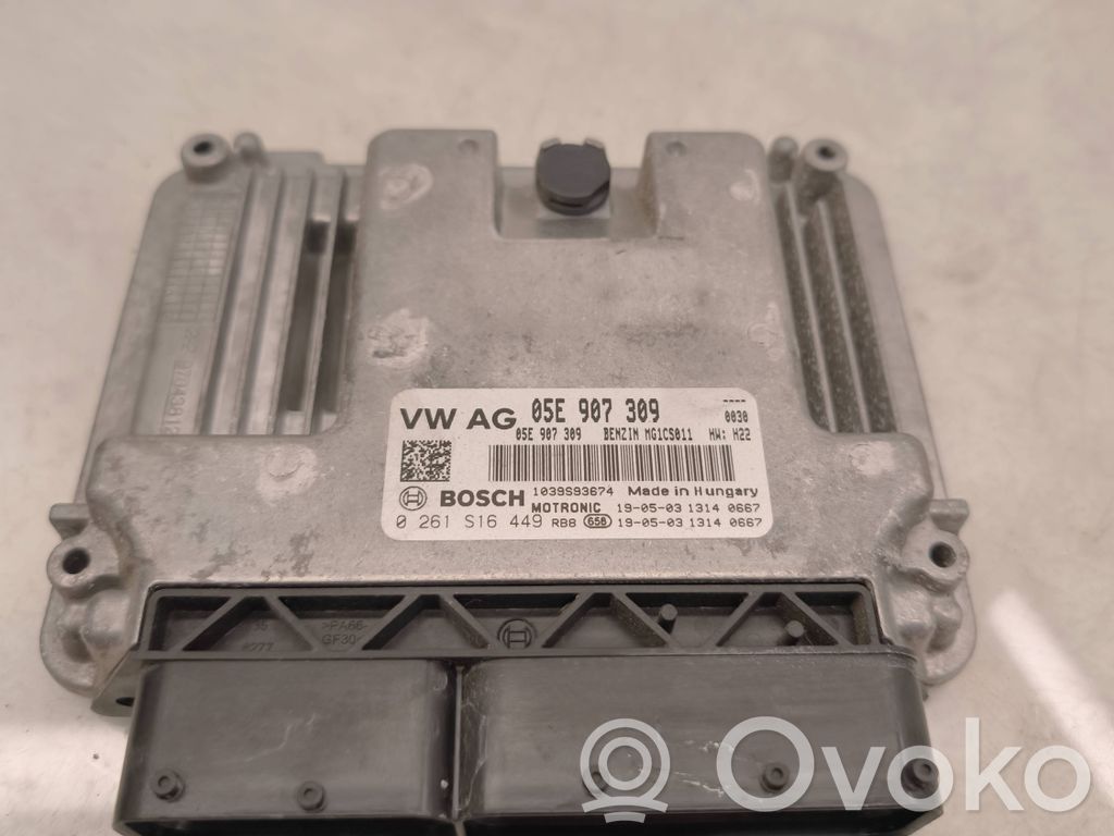Volkswagen Tiguan Engine control unit/module 
