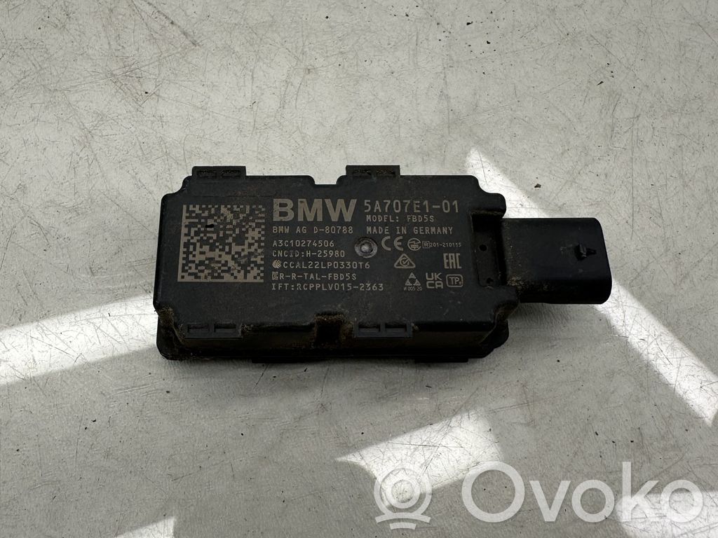 BMW 5 G30 G31 G38 Antenna control unit 