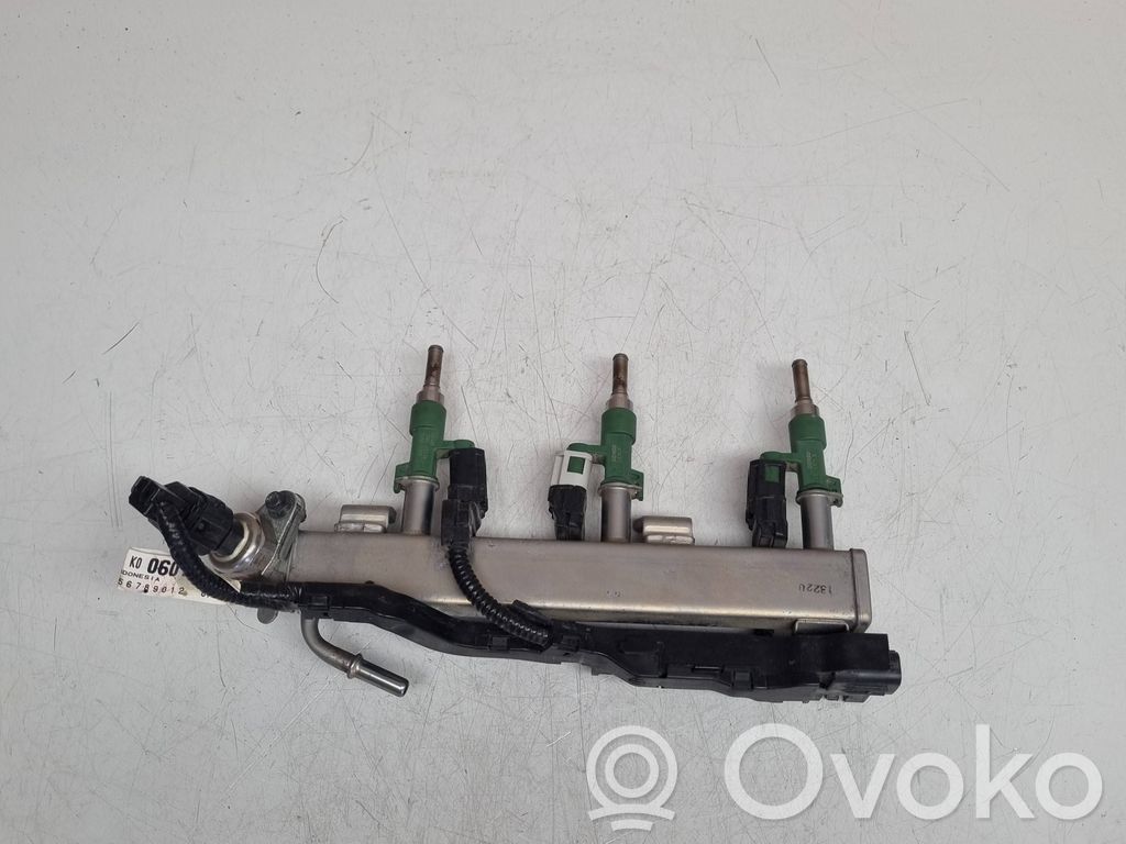 Toyota Yaris XP210 Inyector de combustible 
