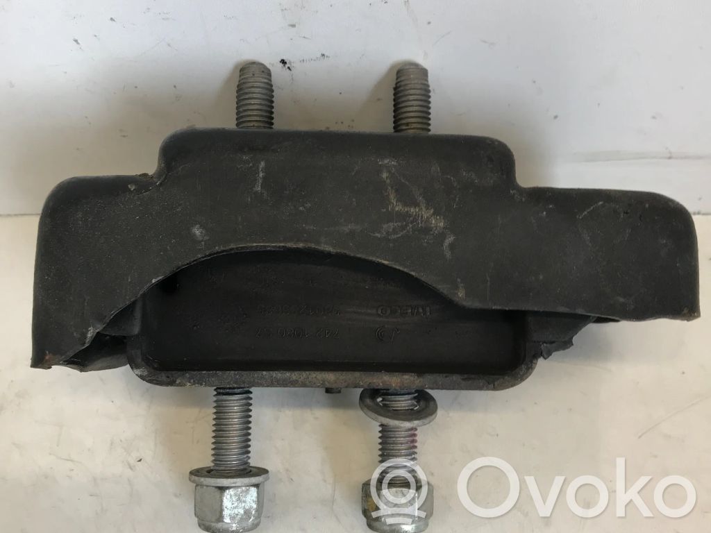 Iveco Daily 6th gen Engine mount bracket 