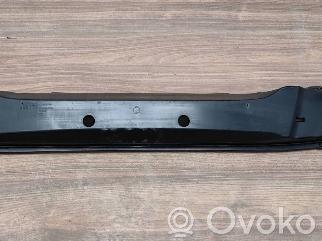 Volvo S40 Poprzeczka zderzaka przedniego 