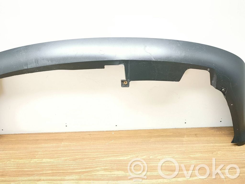 Volkswagen PASSAT B5.5 Borde del parachoques delantero 