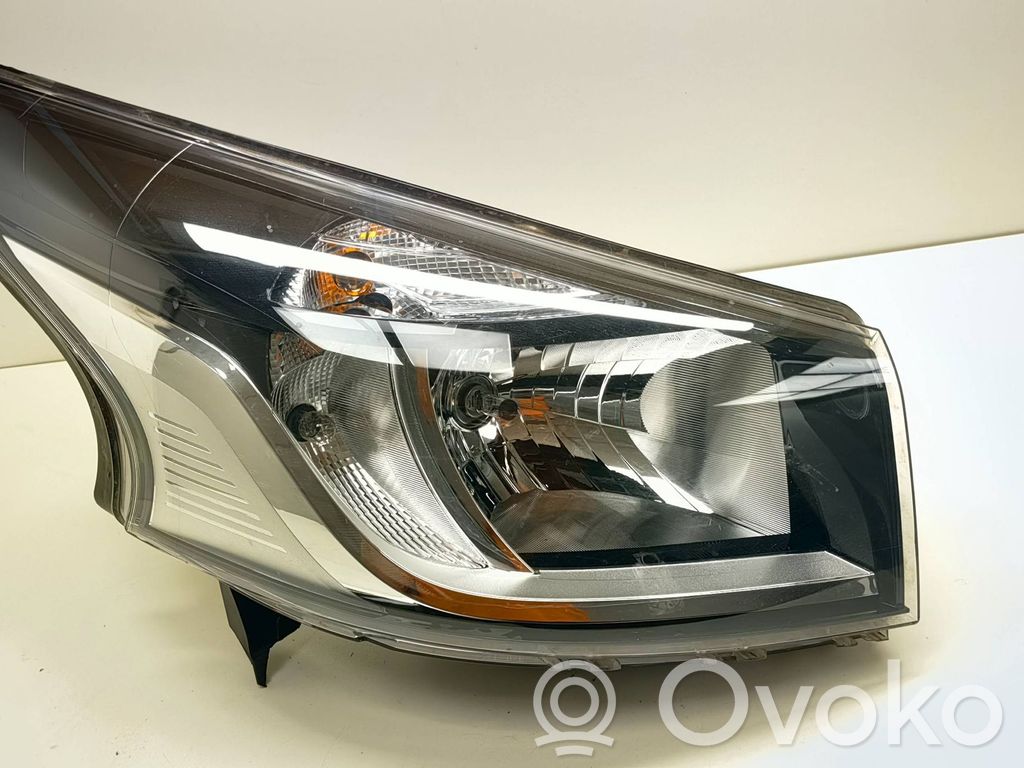 Renault Trafic III (X82) Headlight/headlamp 