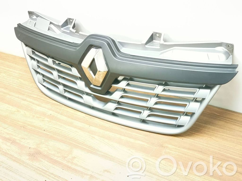 Renault Master III Front grill 