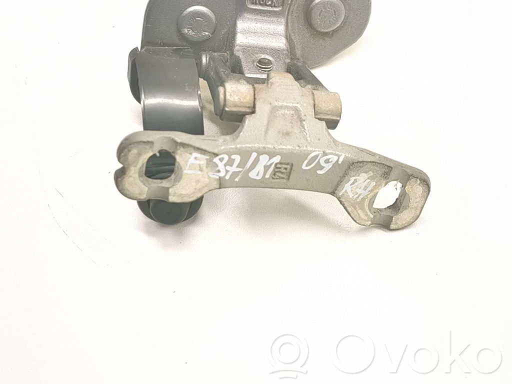 Tailgate/trunk/boot hinge   7060626