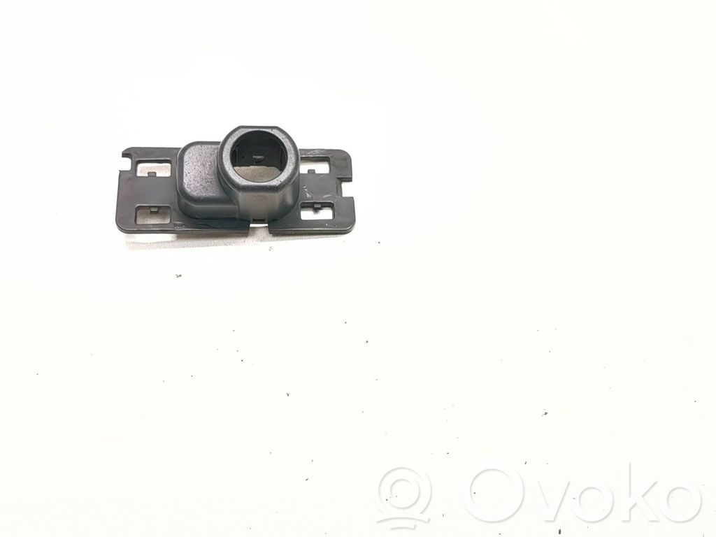 BMW X5 E70 Soporte del sensor de aparcamiento delantero (PDC) 