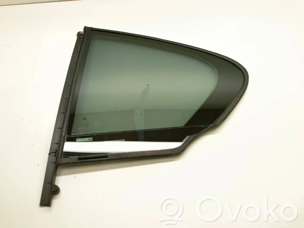 BMW 5 F10 F11 Ventanilla de ventilación de la puerta trasera 