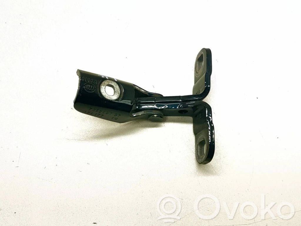 BMW X5 F15 Tailgate/trunk/boot hinge 