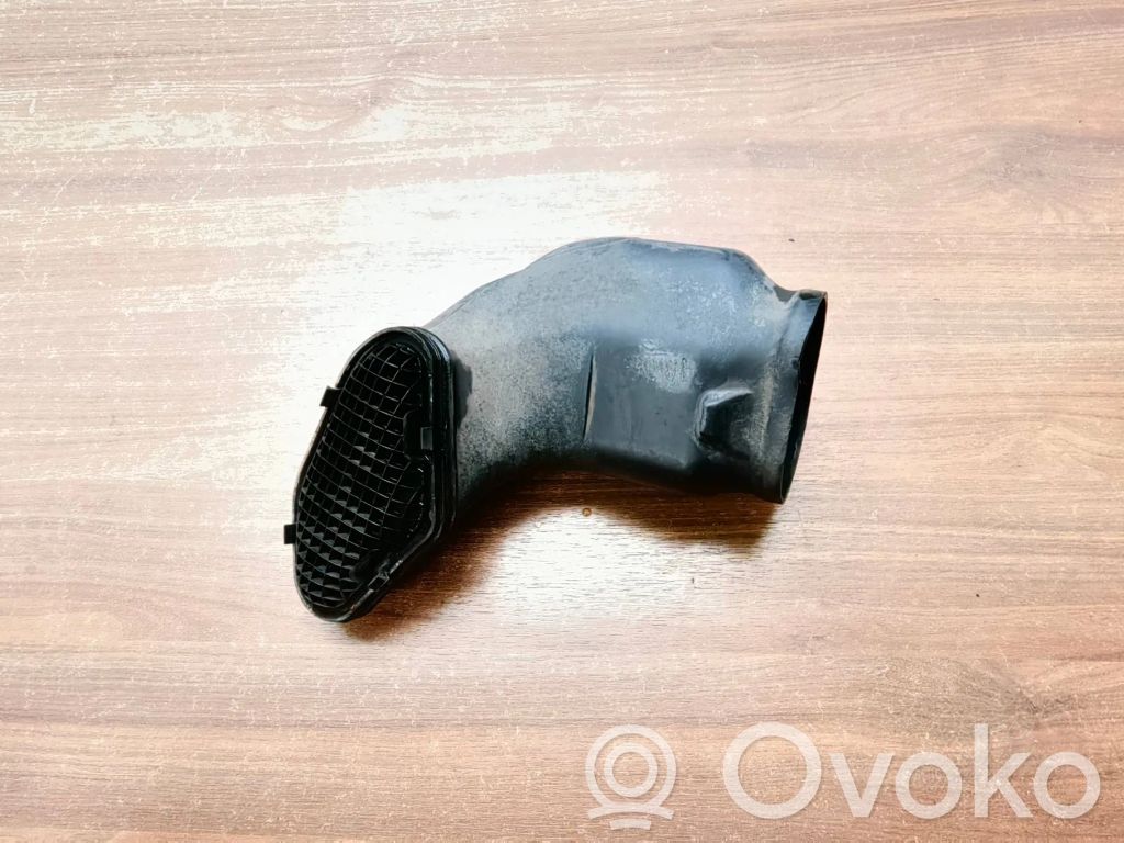 BMW 5 E60 E61 Air intake duct part 
