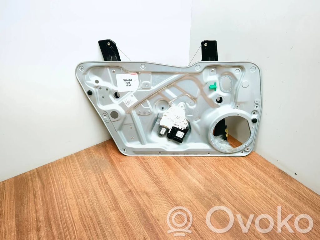 Elektryczny podnośnik szyby drzwi przednich   5N0837755,5N2837739D,5N0837461,5N0959702D