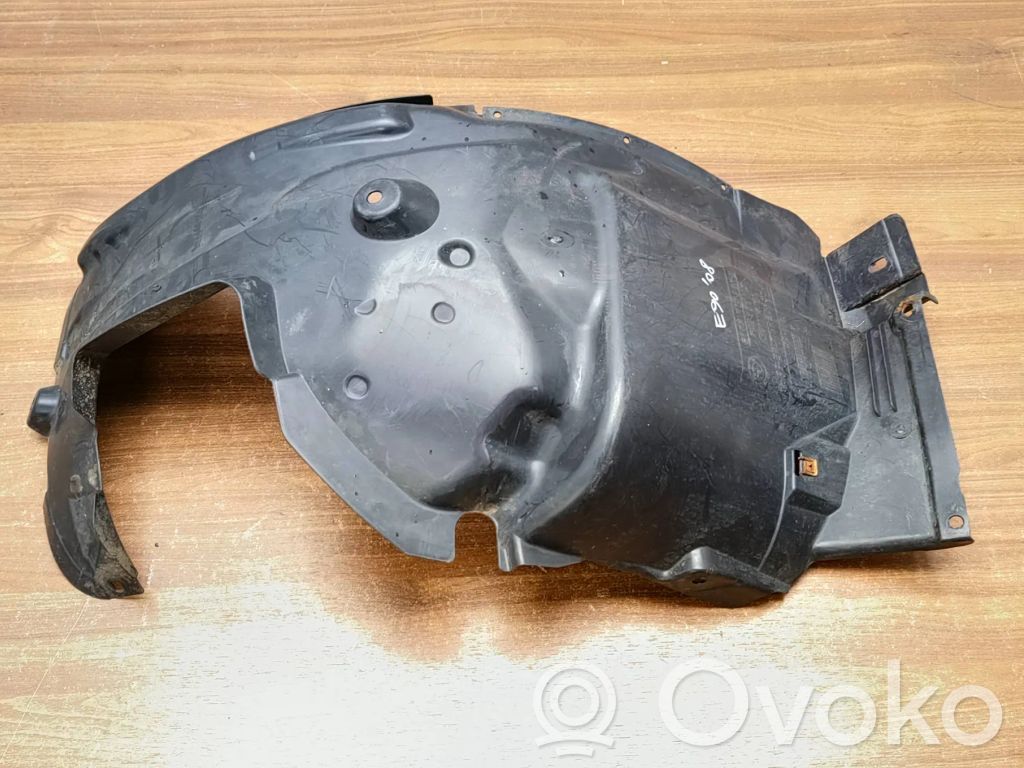 BMW 3 E90 E91 Подкрылок 