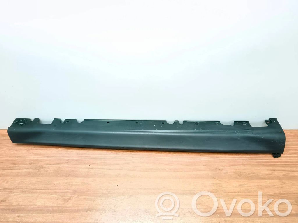BMW X5 E70 Sill 
