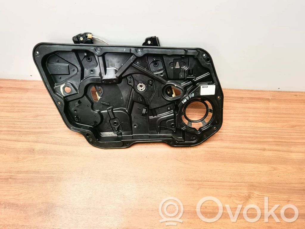 Volvo V60 Mecanismo para subir la puerta delantera sin motor 
