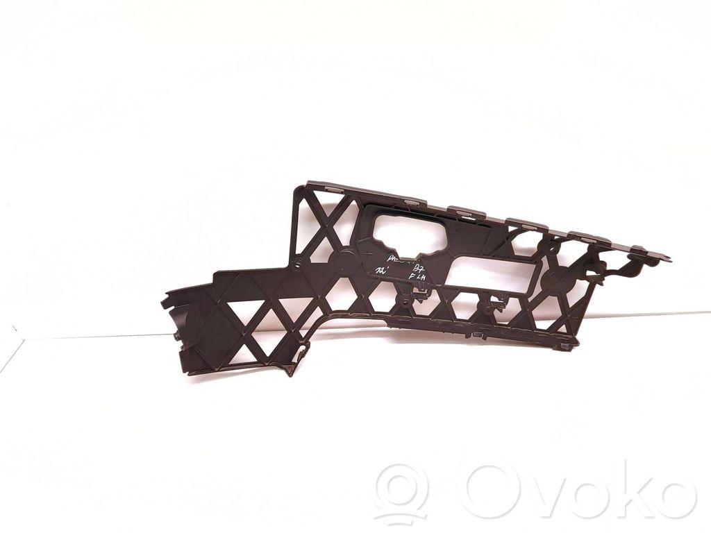Volkswagen PASSAT B7 Soporte del parachoques delantero 