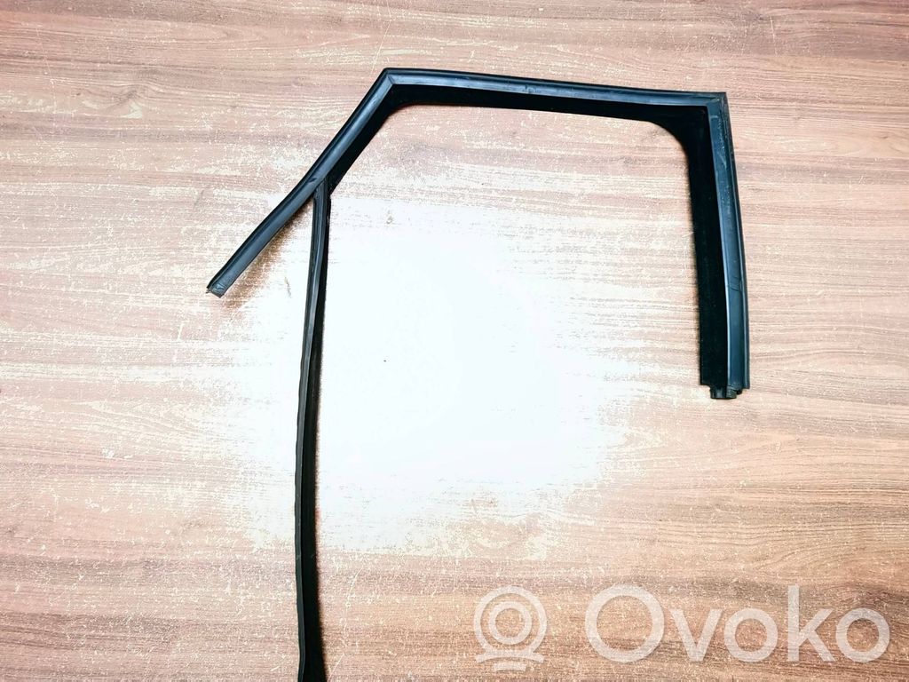 Opel Meriva B Cheder cauciuc geam spate 